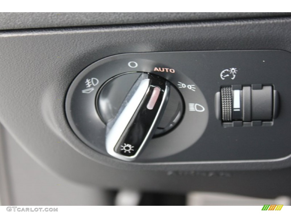 2011 TT 2.0T quattro Coupe - Ice Silver Metallic / Black photo #30