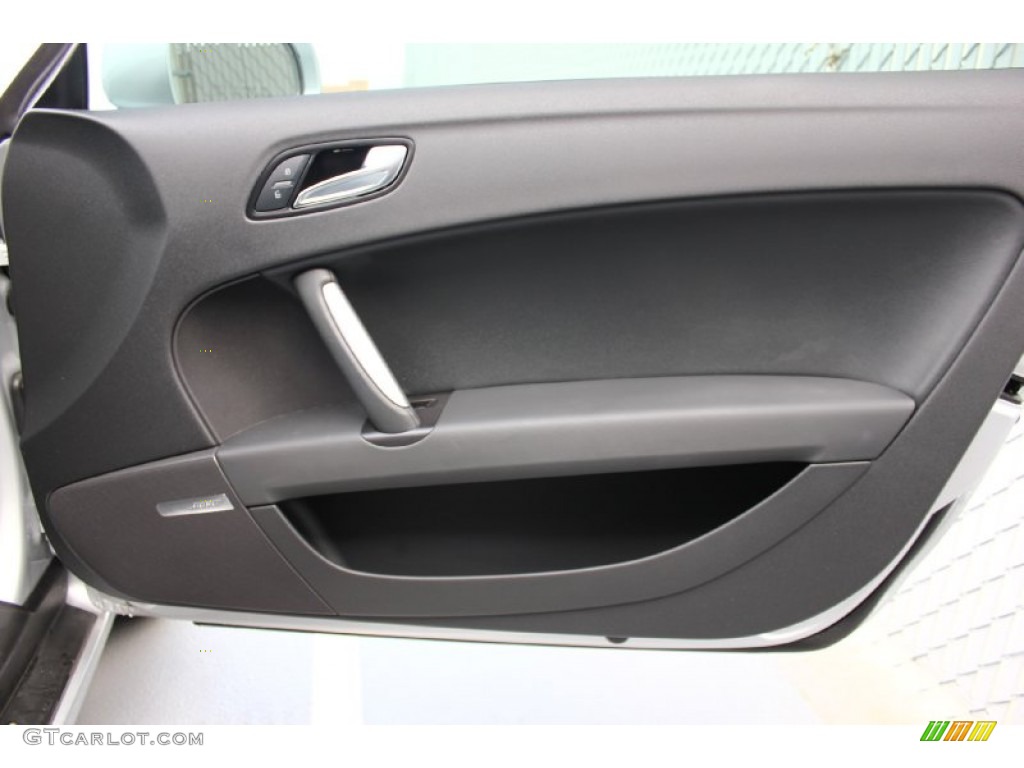 2011 TT 2.0T quattro Coupe - Ice Silver Metallic / Black photo #33