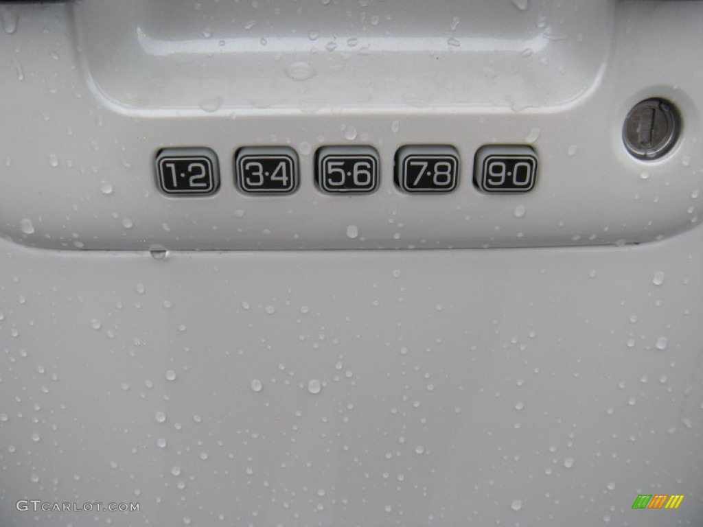 2014 F150 Lariat SuperCrew 4x4 - White Platinum / Black photo #15