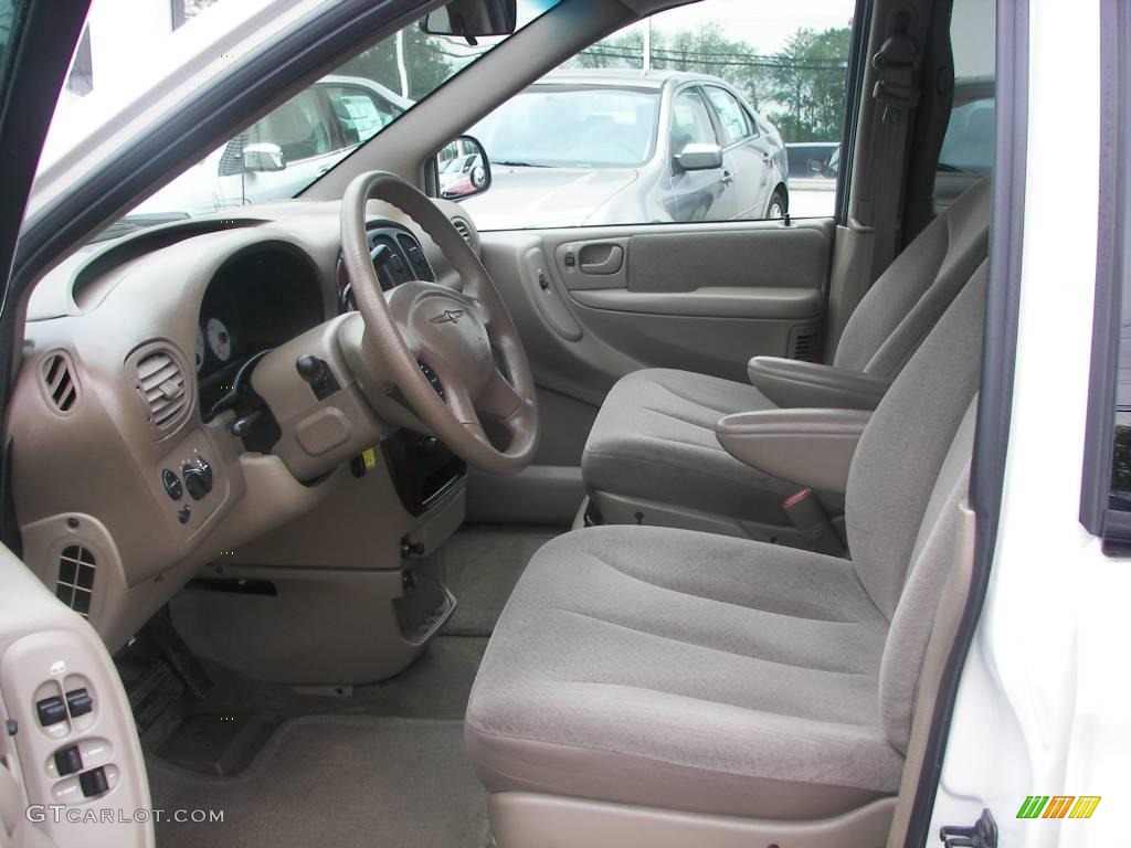 2001 Town & Country LX - Stone White / Sandstone photo #5