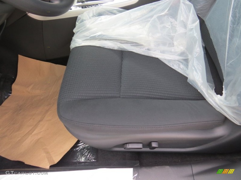 2014 Altima 2.5 S - Pearl White / Charcoal photo #10