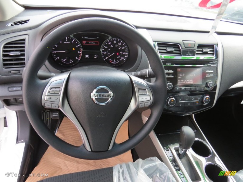 2014 Altima 2.5 S - Pearl White / Charcoal photo #11