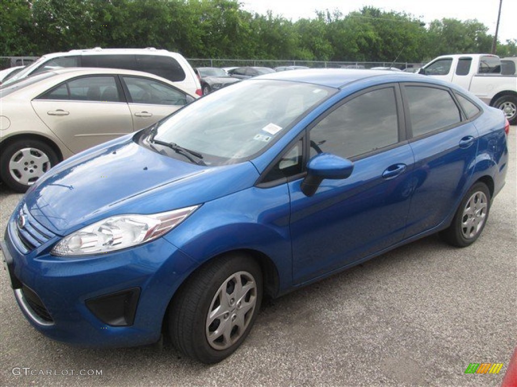 2011 Fiesta S Sedan - Blue Flame Metallic / Light Stone/Charcoal Black Cloth photo #2