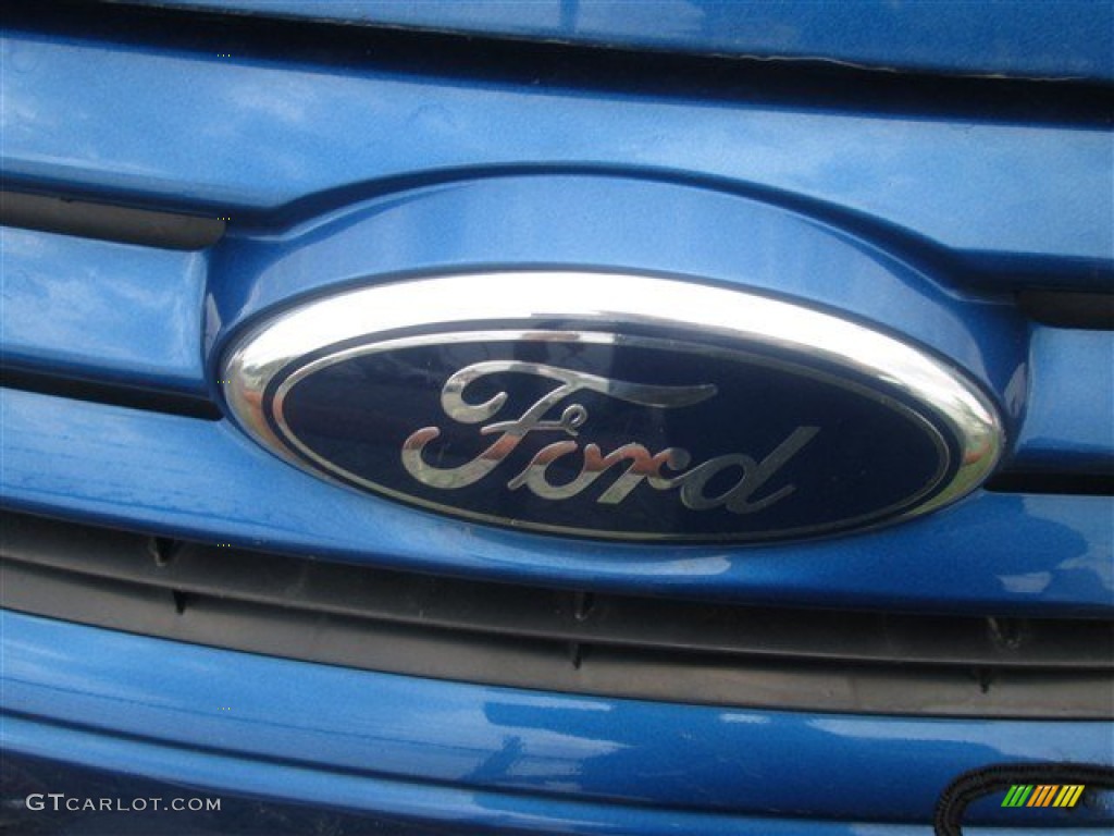 2011 Fiesta S Sedan - Blue Flame Metallic / Light Stone/Charcoal Black Cloth photo #4