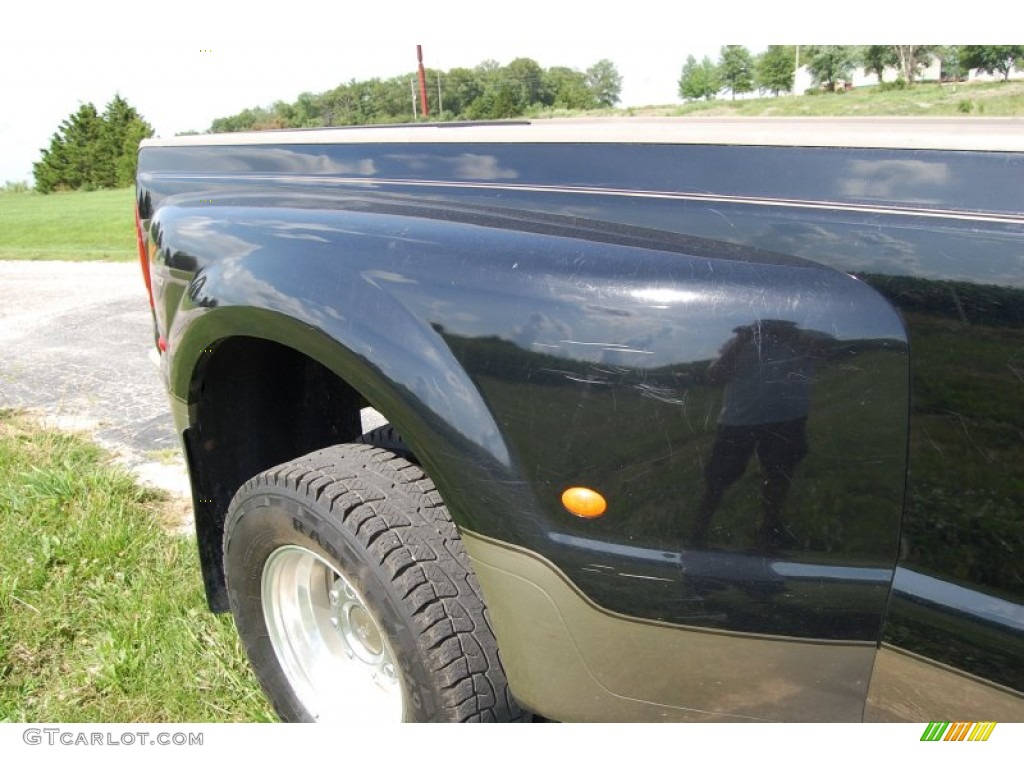 2006 F350 Super Duty King Ranch Crew Cab 4x4 Dually - Black / Tan photo #25