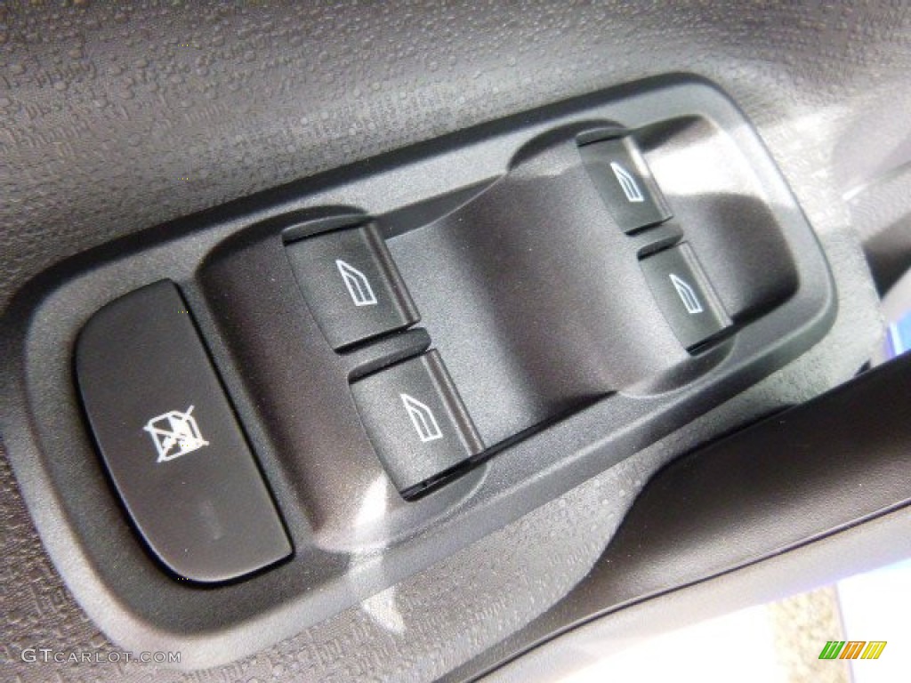 2014 Fiesta SE Sedan - Performance Blue / Charcoal Black photo #15
