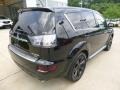 Labrador Black Pearl - Outlander GT 4WD Photo No. 2