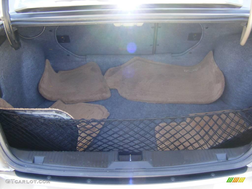 2001 L Series L200 Sedan - Medium Gold / Tan photo #29