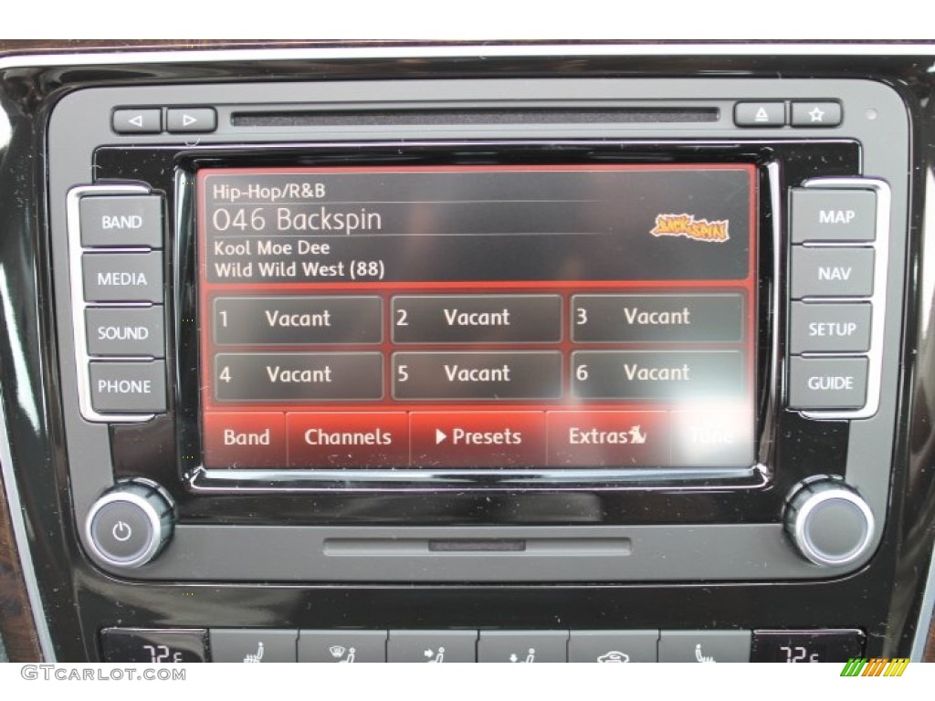 2014 Volkswagen Passat V6 SEL Premium Controls Photo #94846799