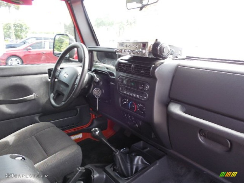 2005 Wrangler X 4x4 - Impact Orange / Dark Slate Gray photo #11