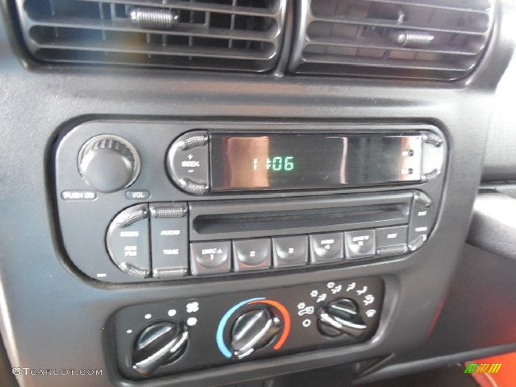 2005 Wrangler X 4x4 - Impact Orange / Dark Slate Gray photo #19