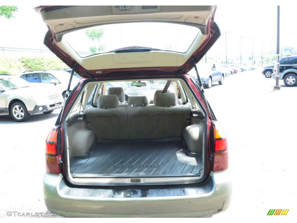 2002 Outback Wagon - Regatta Red Pearl / Beige photo #8
