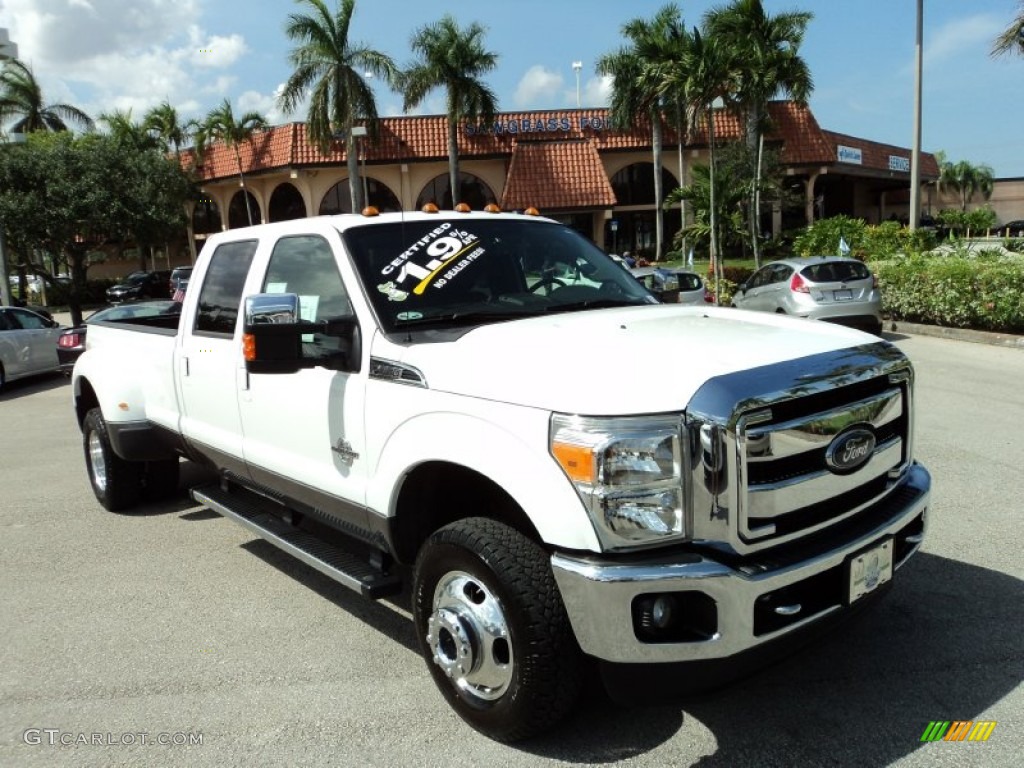 2014 F350 Super Duty XLT Crew Cab 4x4 Dually - Oxford White / Black photo #1