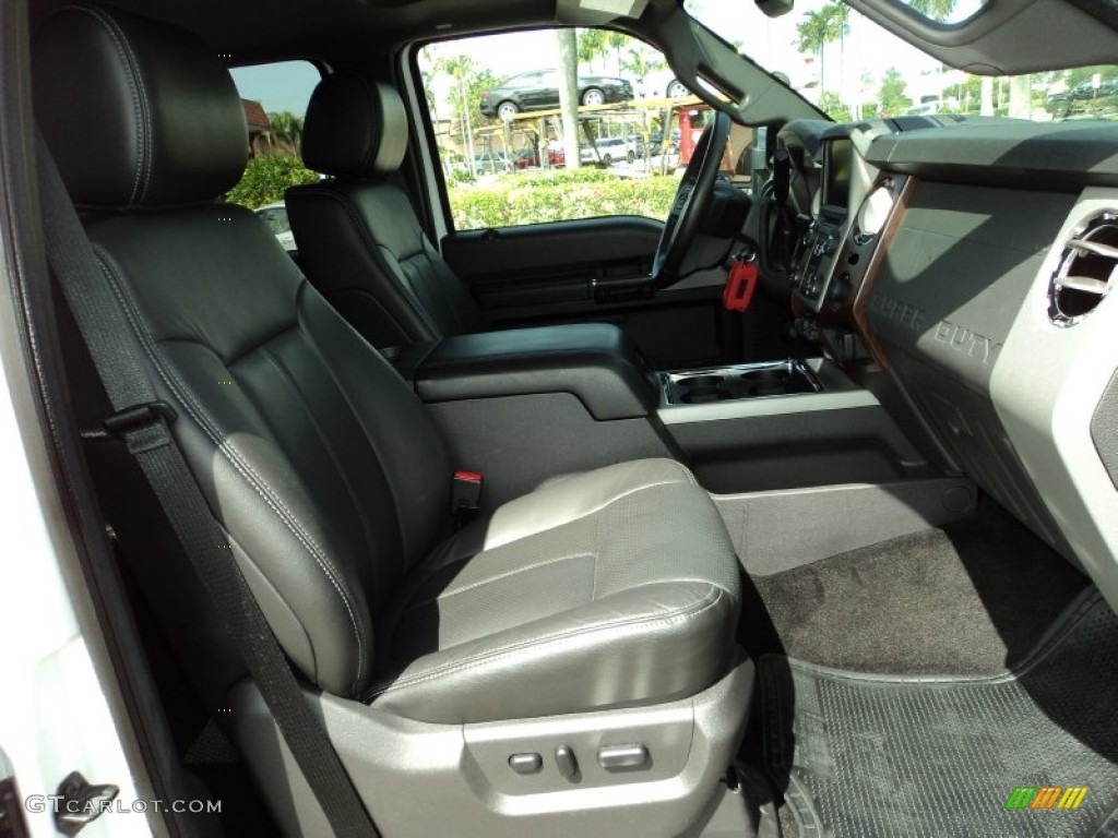 2014 F350 Super Duty XLT Crew Cab 4x4 Dually - Oxford White / Black photo #19