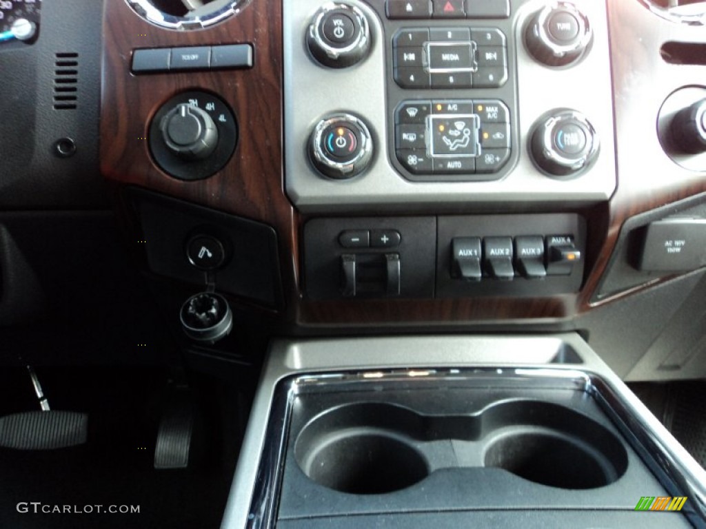 2014 F350 Super Duty XLT Crew Cab 4x4 Dually - Oxford White / Black photo #27