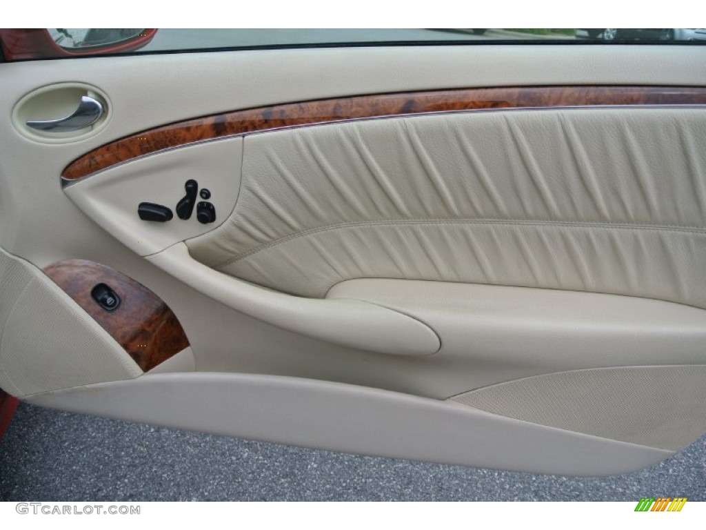 2008 Mercedes-Benz CLK 350 Cabriolet Cappuccino/Black Door Panel Photo #94860983