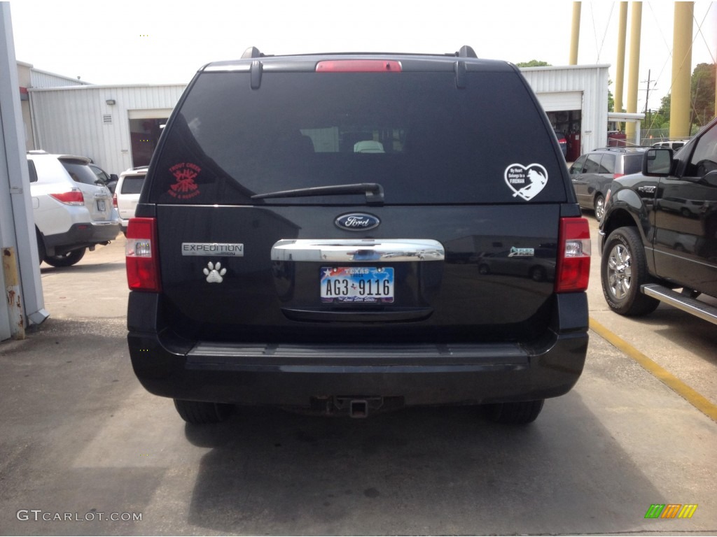 2010 Expedition XLT - Tuxedo Black / Stone photo #3