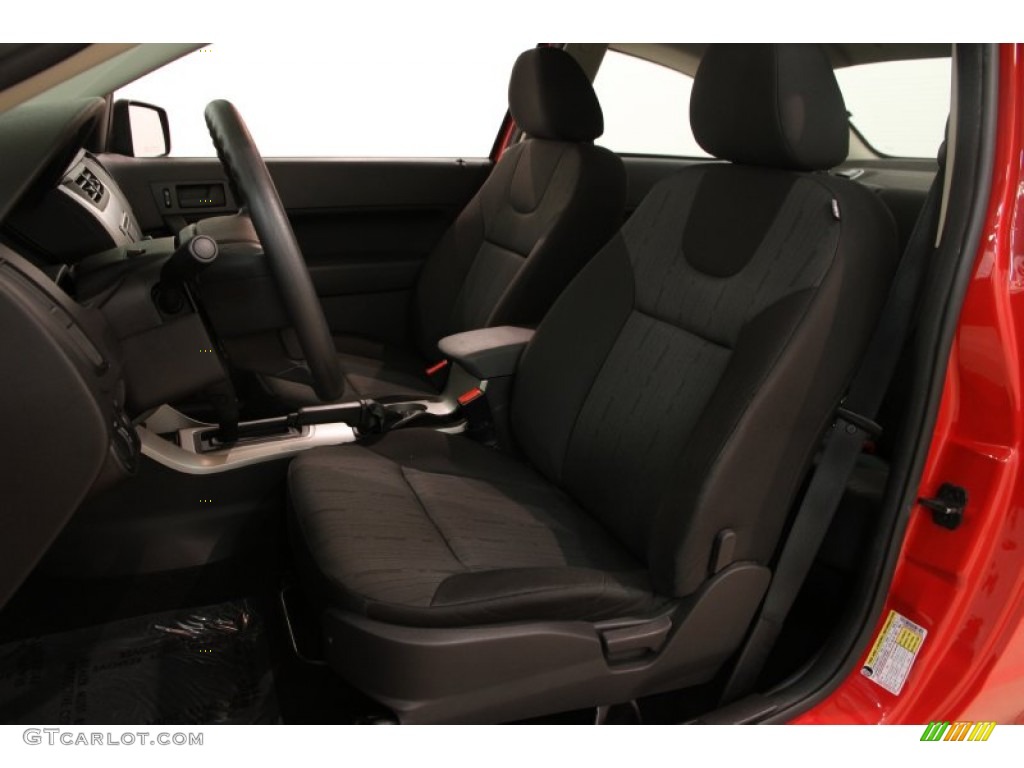 2008 Focus SE Coupe - Vermillion Red / Charcoal Black photo #5