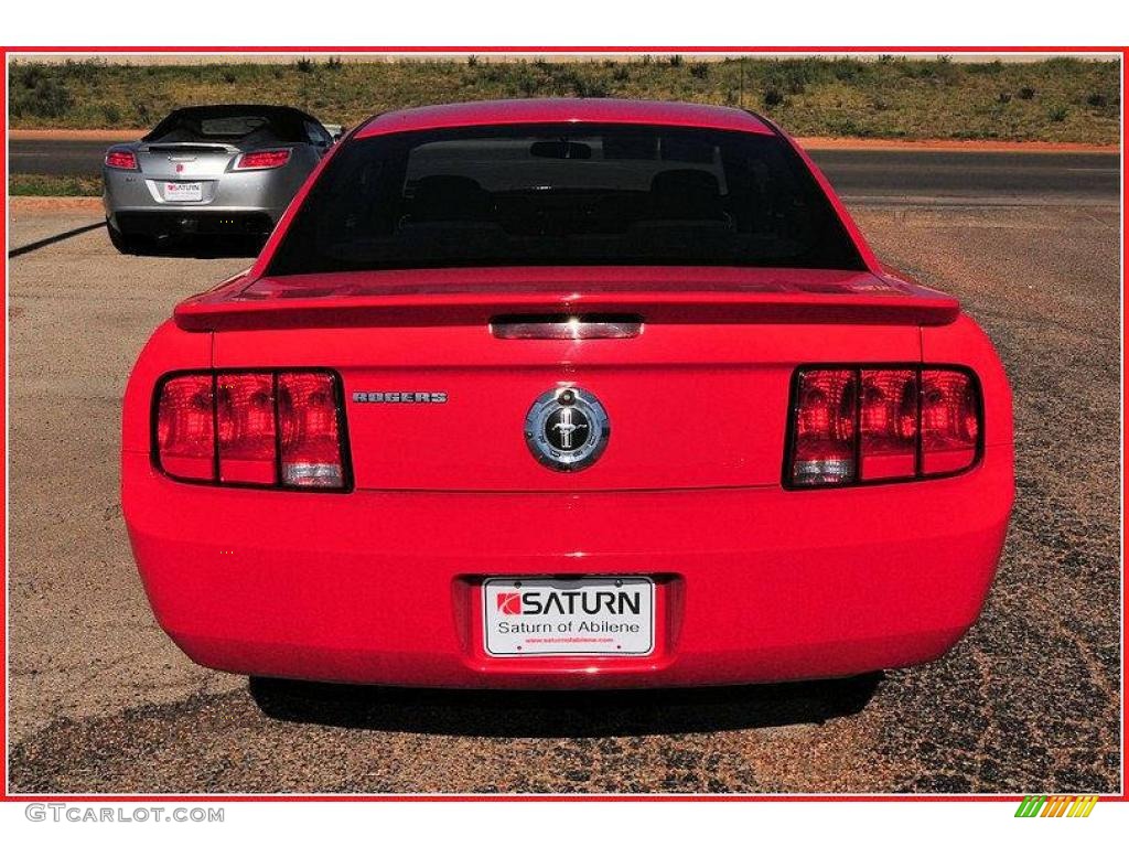 2007 Mustang V6 Deluxe Coupe - Torch Red / Dark Charcoal photo #4