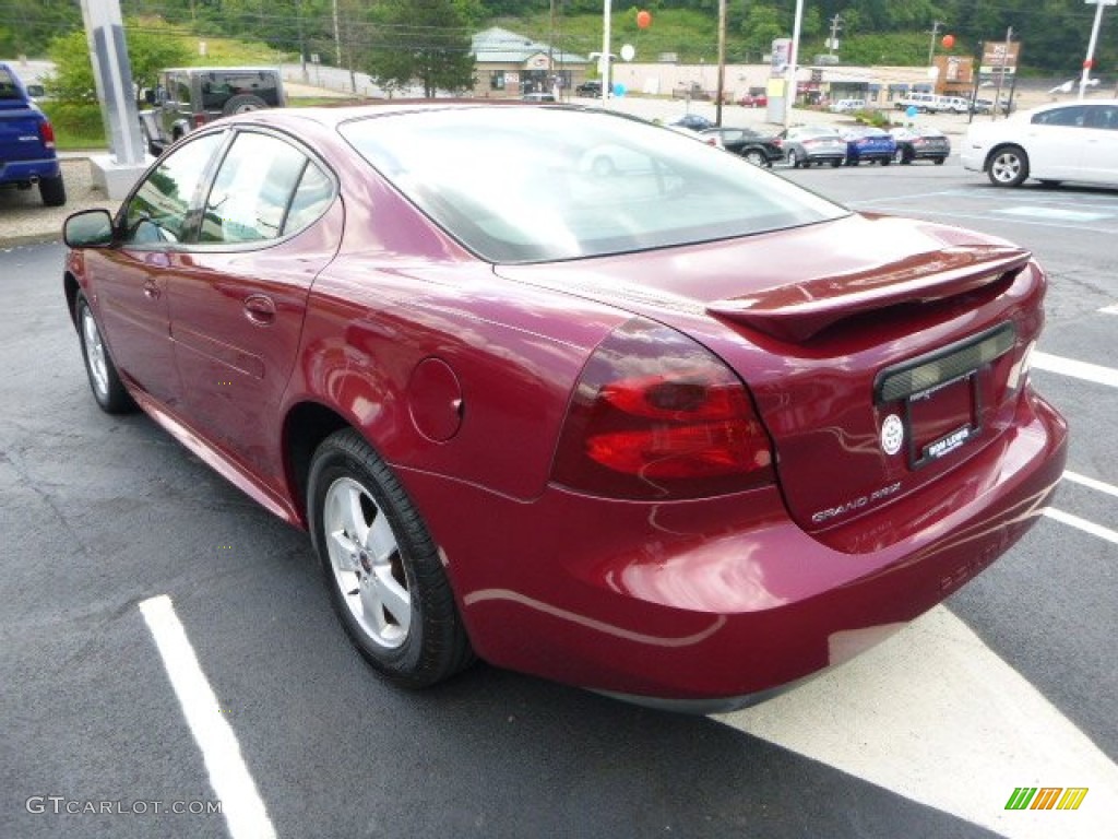 2006 Grand Prix Sedan - Sport Red Metallic / Ebony photo #3