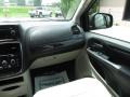 True Blue Pearl - Grand Caravan SXT Photo No. 14