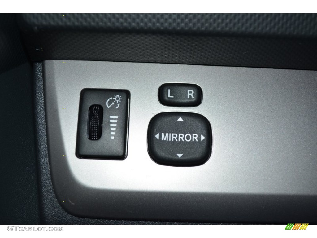 2014 Scion xB Standard xB Model Controls Photo #94883246