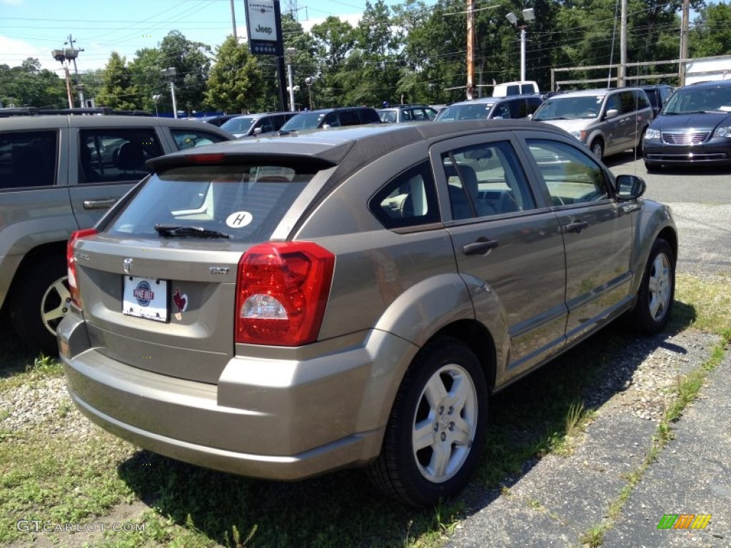 2008 Caliber SXT - Light Khaki Metallic / Pastel Pebble Beige photo #3
