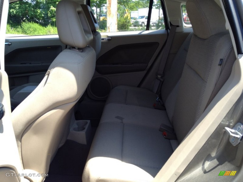 2008 Caliber SXT - Light Khaki Metallic / Pastel Pebble Beige photo #4