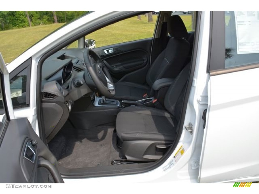 2014 Fiesta SE Hatchback - Oxford White / Charcoal Black photo #17