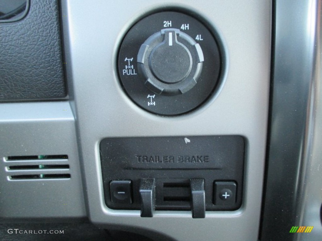 2014 Ford F150 SVT Raptor SuperCrew 4x4 Controls Photo #94888427