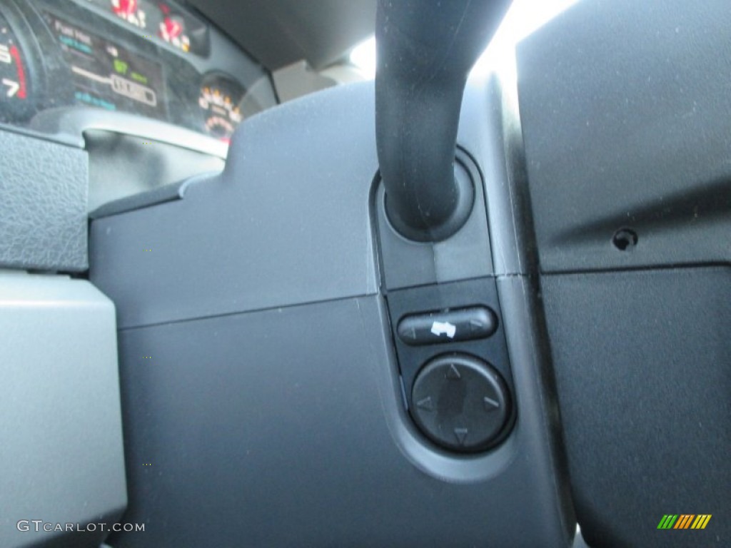 2014 F150 SVT Raptor SuperCrew 4x4 - Ingot Silver / Raptor Black photo #26