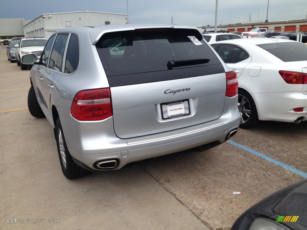 2010 Cayenne Tiptronic - Crystal Silver Metallic / Black photo #4