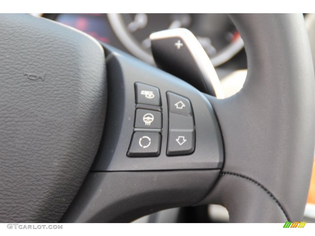 2014 BMW X6 xDrive50i Controls Photo #94890614