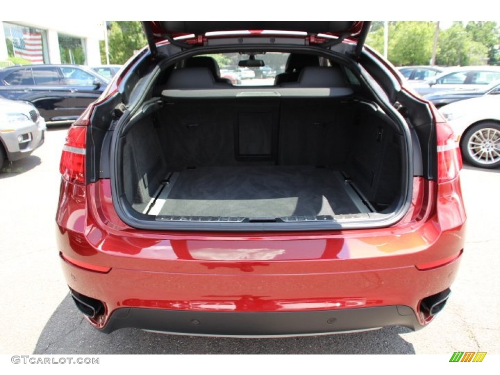 2014 BMW X6 xDrive50i Trunk Photos