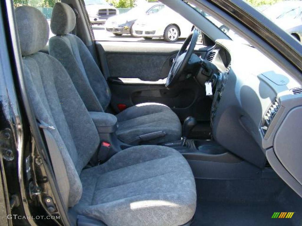 2002 Elantra GLS Sedan - Black Obsidian / Gray photo #13