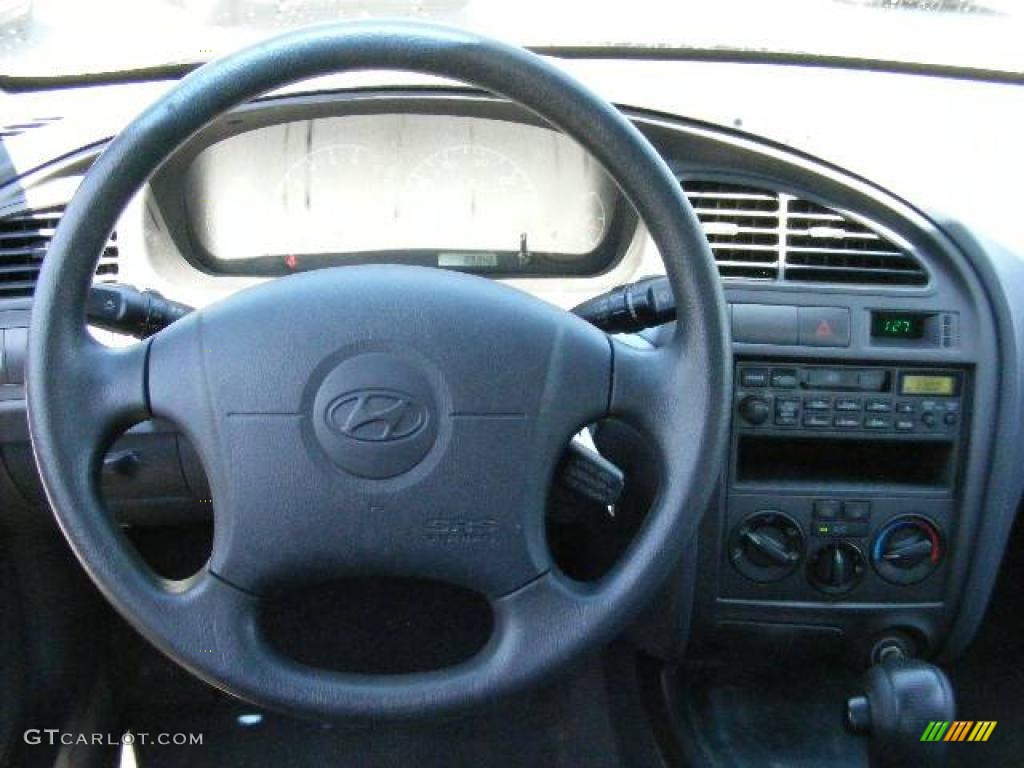 2002 Elantra GLS Sedan - Black Obsidian / Gray photo #14