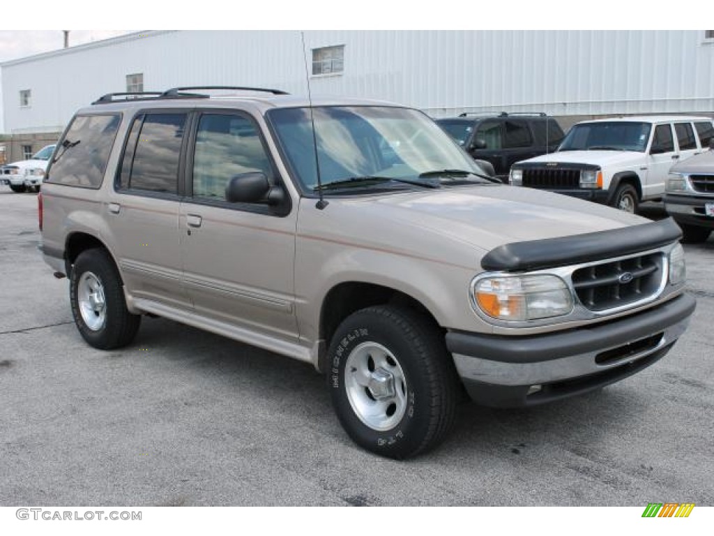 1998 Explorer XLT - Light Prairie Tan Metallic / Medium Prairie Tan photo #2