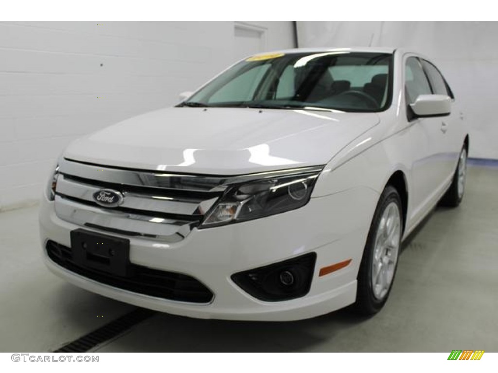 2010 Fusion SE V6 - White Platinum Tri-coat Metallic / Charcoal Black photo #2