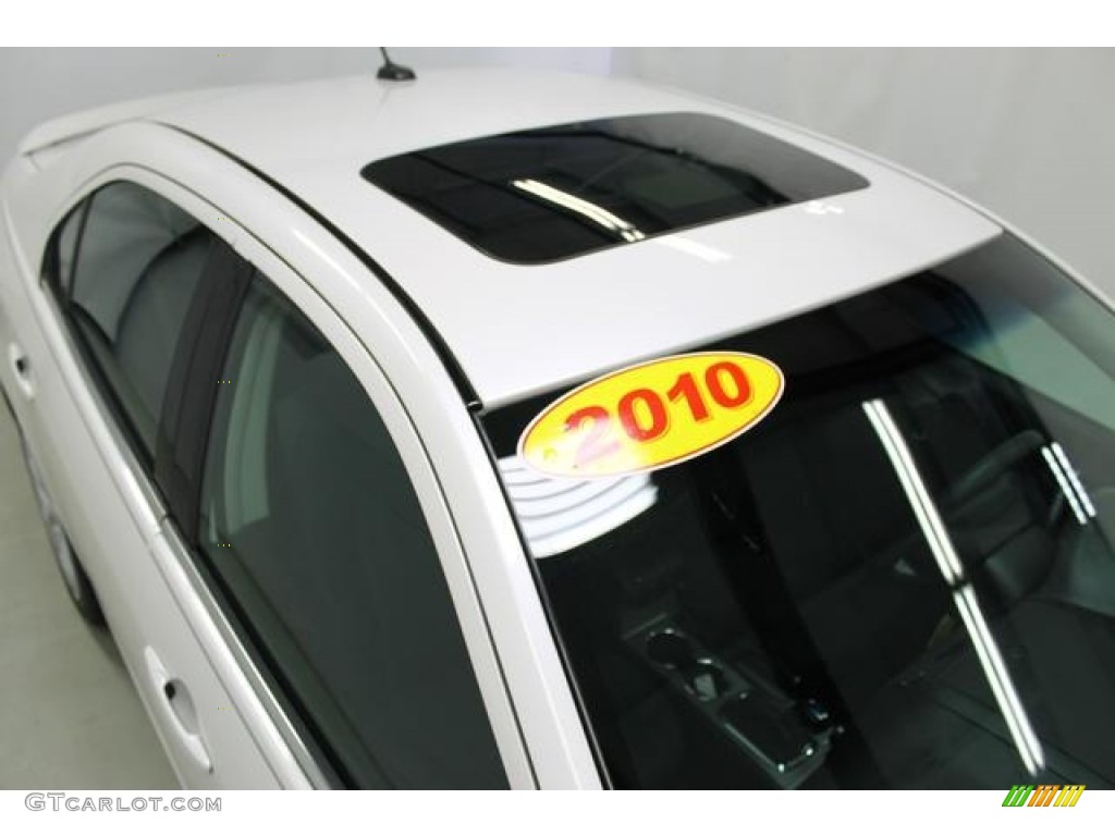 2010 Fusion SE V6 - White Platinum Tri-coat Metallic / Charcoal Black photo #7