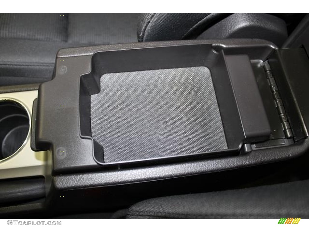 2010 Fusion SE V6 - White Platinum Tri-coat Metallic / Charcoal Black photo #44