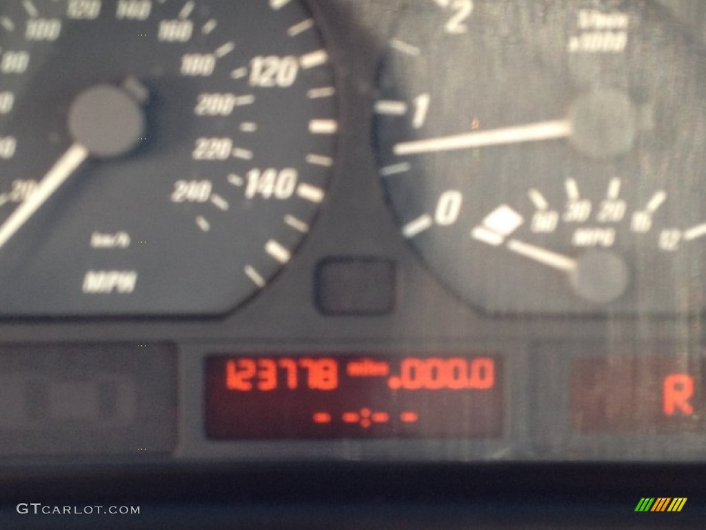 2002 3 Series 325i Coupe - Jet Black / Sand photo #32