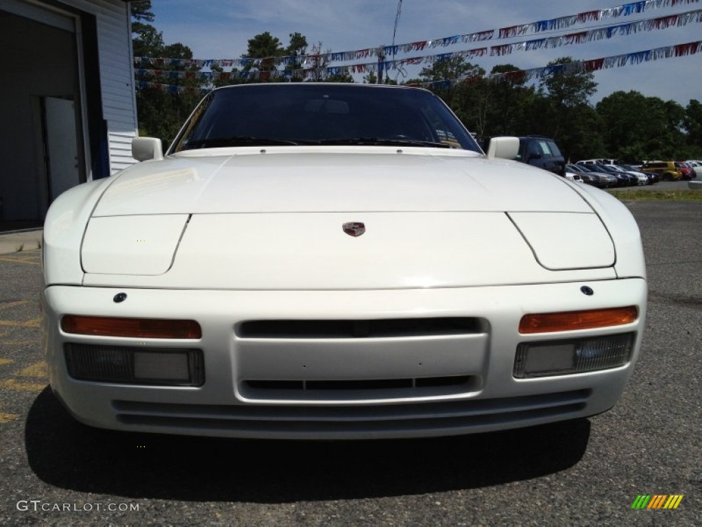 1986 944 Turbo - White / Black photo #6