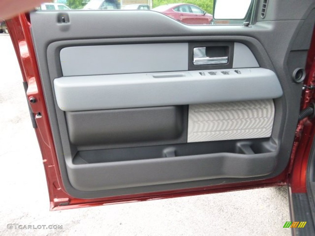 2014 Ford F150 XLT SuperCab 4x4 Steel Grey Door Panel Photo #94907207