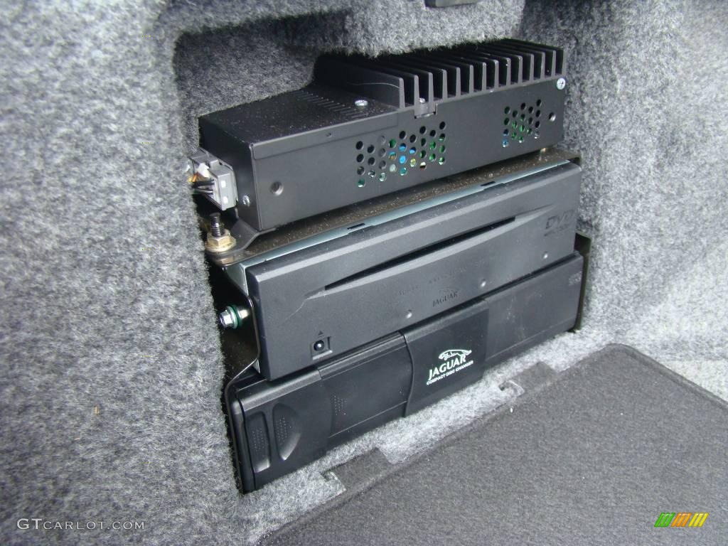 2007 Jaguar S-Type R Sport Trunk Photo #9490928