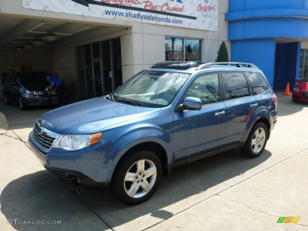 2010 Forester 2.5 X Limited - Newport Blue Pearl / Platinum photo #1