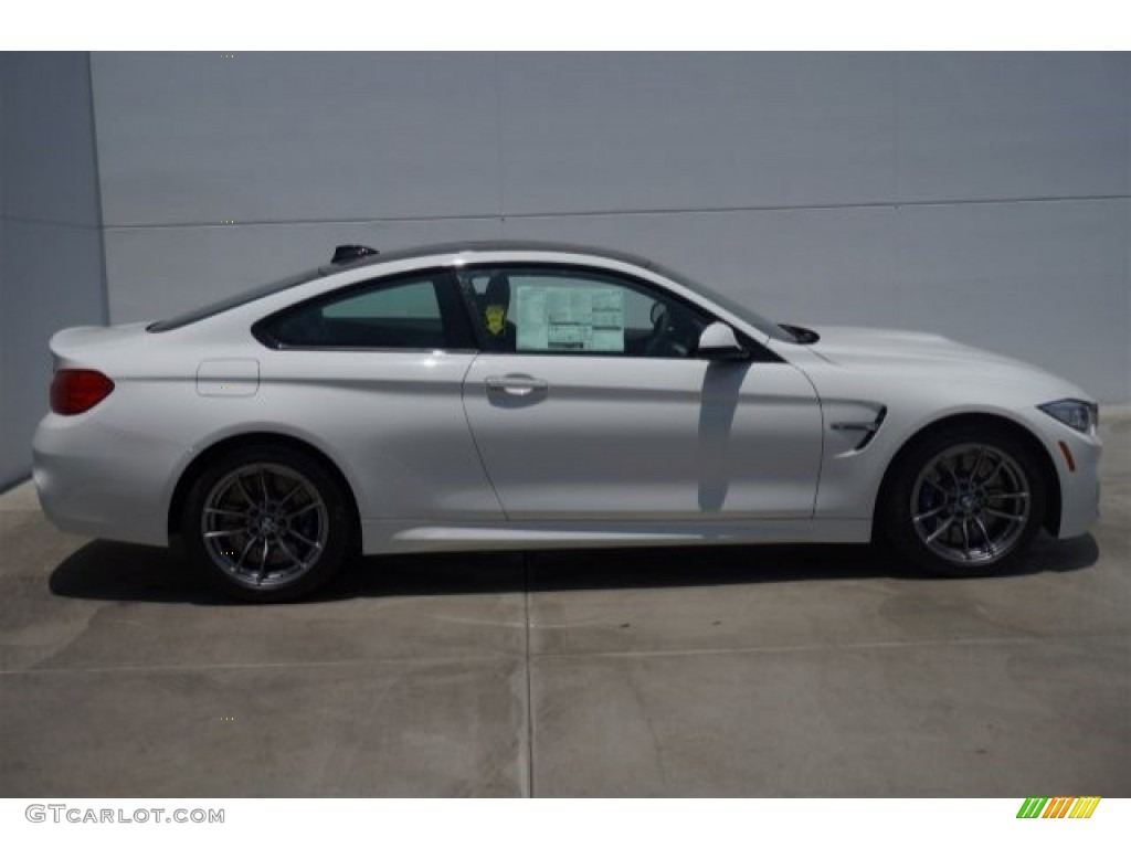 Alpine White 2015 BMW M4 Coupe Exterior Photo #94915436