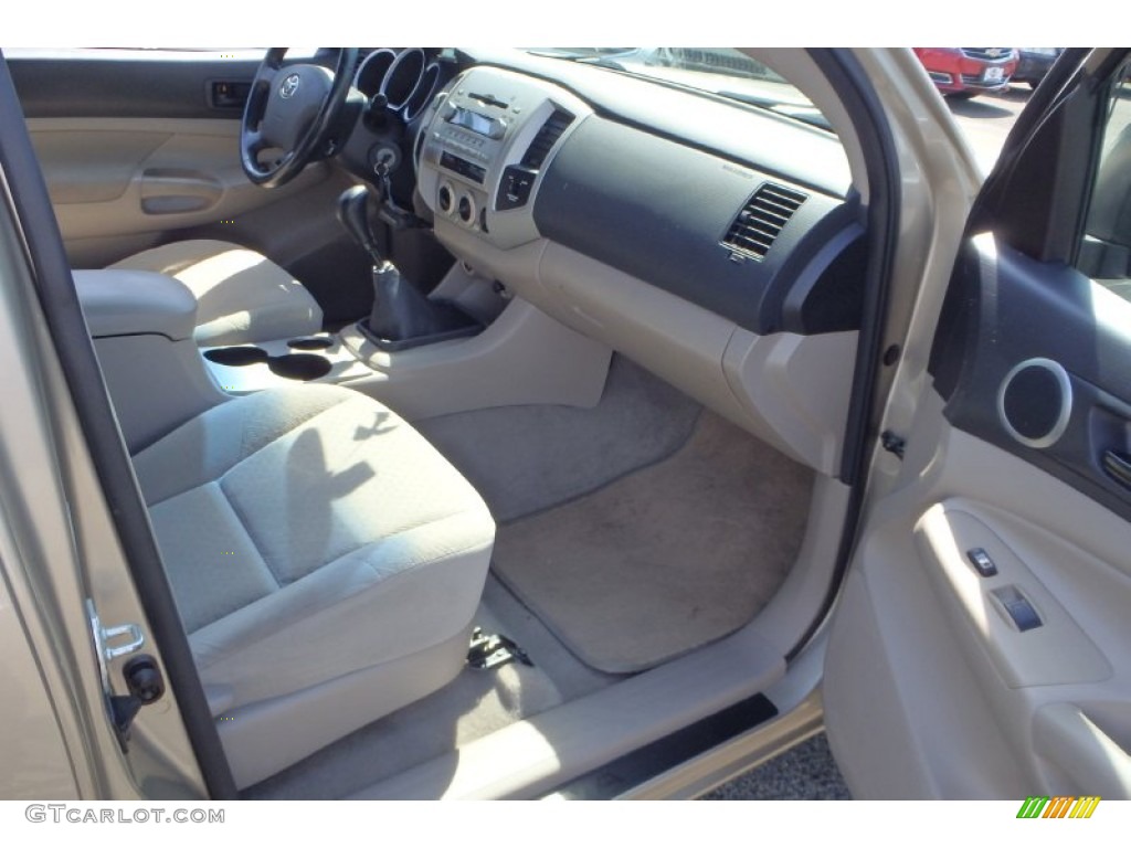 2005 Tacoma Access Cab - Desert Sand Mica / Graphite Gray photo #11