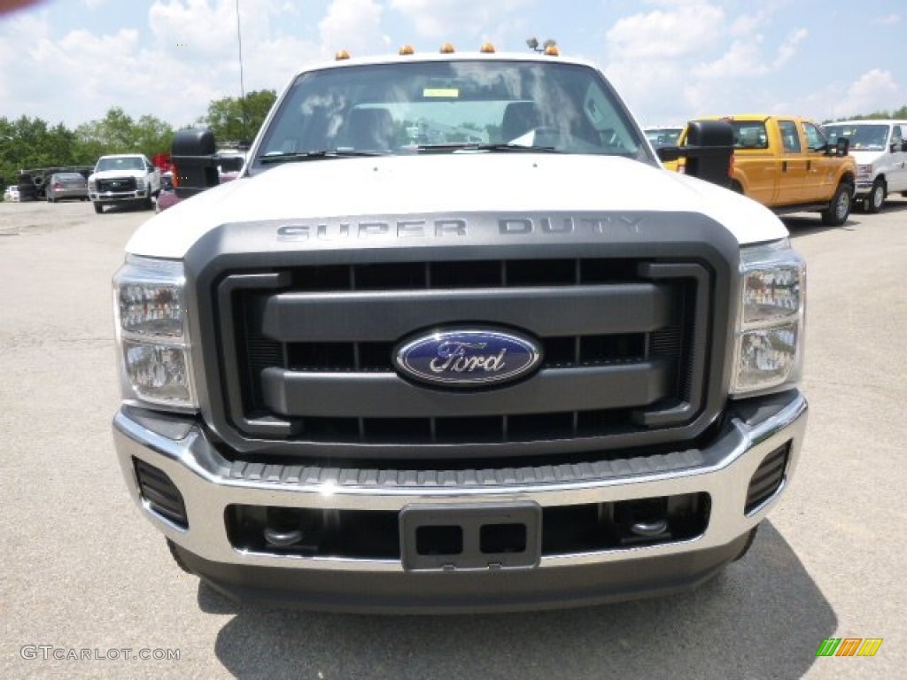 2015 F350 Super Duty XL Super Cab 4x4 Utility - Oxford White / Steel photo #3