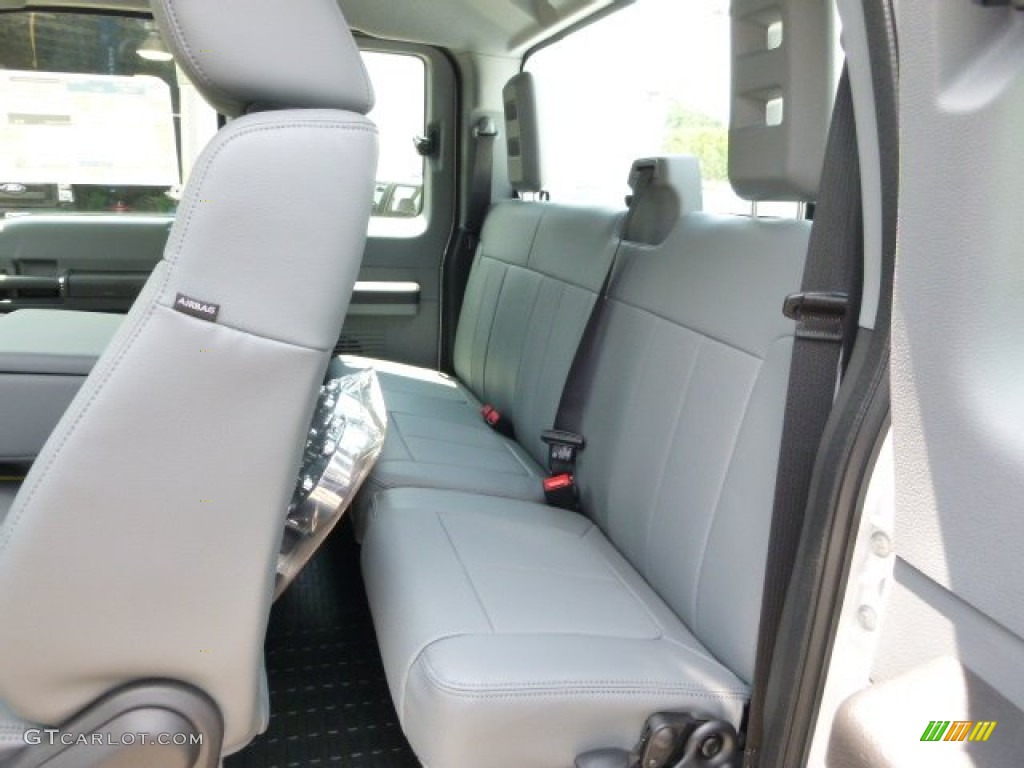 2015 F350 Super Duty XL Super Cab 4x4 Utility - Oxford White / Steel photo #13