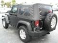 Black - Wrangler Rubicon 4x4 Photo No. 3